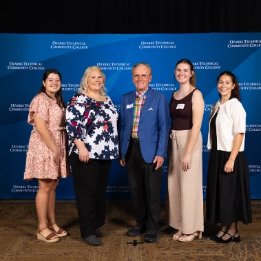 Dr. Tara Cash & Dr. Jerry F. Cash Scholarship