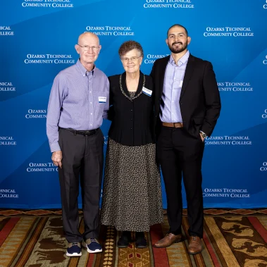 Randy and Julie Humphrey Scholarship